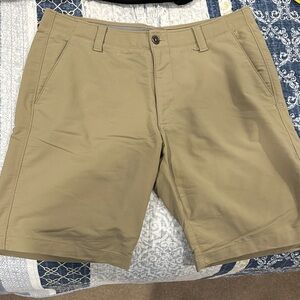 Under Armour Men's Tan Golf Shorts